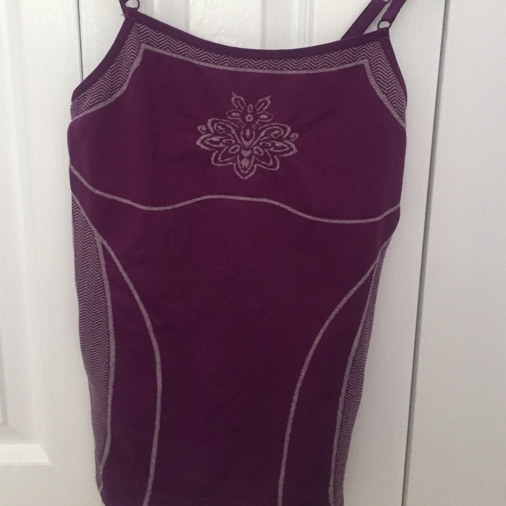 Athleta yoga/workout top